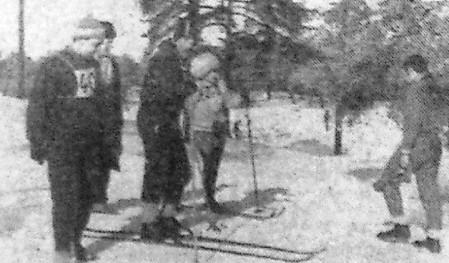 перед  стартом - первенство ТБРФ по лыжам в честь 50-летия Советских Вооруженных Сил - 06 03 1968
