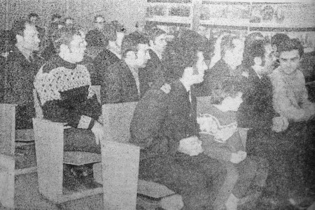 члены экипажа в актовом зале ЭРПО Океан в день вручения почетного вымпела Таллинского горкома KП  Эстонии - БМРТ-355 Антон Таммсааре 10 02 1972