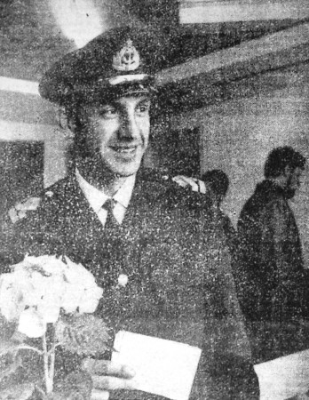 Криштофик Виктор 3-й помощник капитана СРТ 4424 на выборах на участке 28   16 июня 1971
