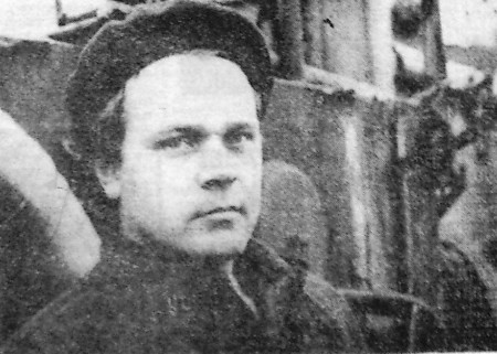 Сафонов Юрий Михайлович  механик, недавно пришел с производства на флот  - СРТ-4292 21 11 1969