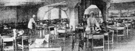 Зал столовой. М. Кондакова и А. Захарова накрывают столы - столовая СРЗ  12 09 1971