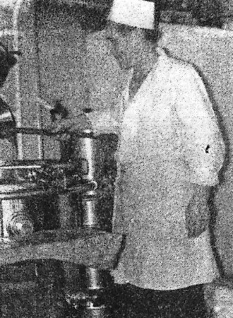 Борисов А. шеф-повар - ПР Альбатрос  19 02 1969 фото А. Раукаса