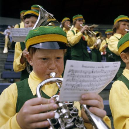 Юный трубач на детском празднике песни и танца. Таллин, 1977.