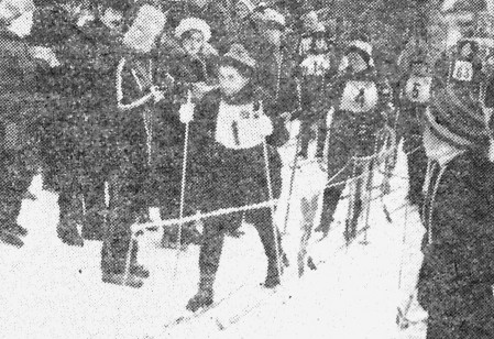 Трехкилометровую дистанцию проходят женщины –  Эстрыбпром  11 02 1984