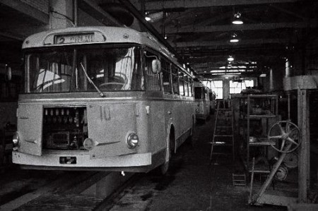 линия ремонта и профилактики  троллейбусов  1973