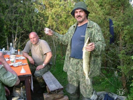 Абрамов Сергей  на рыбалке Саремаа  2007г.