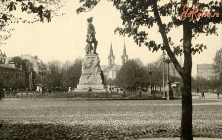 Памятник Петру I на площади Сенной - Свободы(Вабадузе) - Победы(Выйду) и снова Свободы (не сохранился, демонтирован в 1922 году