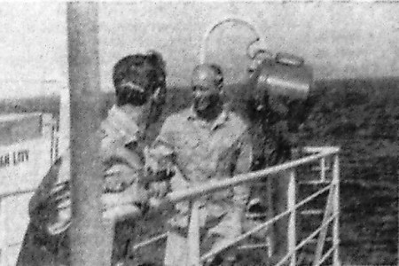 Спирин Олег капитан (справа), руководит  выборкой трала – БМРТ-489 Юхан Лийв  03 12 1968