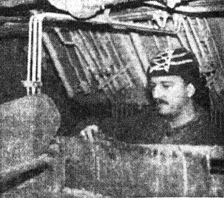 Кирюхин К. моторист первого класса  –  ПЭ-3  Эстрыбпром 25 10 1986