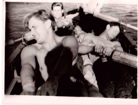 Таганрогский залив, 1948. Юнги на шлюпочной практике. Гребля на шести- весельном яле