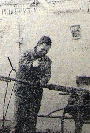 Соболев Роман плотник  на бункеровке воды  ПР Альбатрос 28 октября 1972