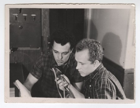 Киил Велло, рулевой и редактор радиожурнала ведет передачу ПР Яан Креукс  1960