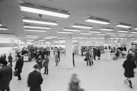 торговый зал  нового Дома торговли в Таллине   1973