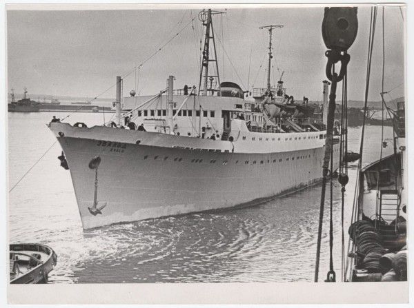 БМРТ-350  Эвальд  Таммлаан  в  порту  1964  год