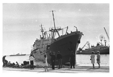 ПР Крейцвальд  встречают в порту -  1969