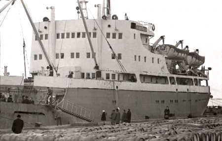 ПР Альбатрос ЭТ-0301 в Рыбном порту 1970 год
