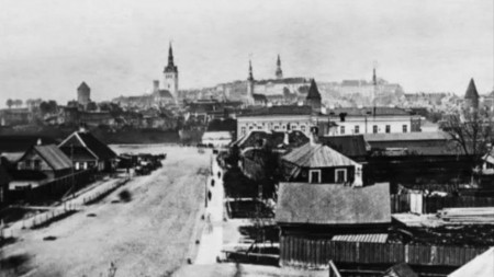одно из  старейших  фото  Ревеля-Таллинна - Нарвское шоссе и  Русский рынок 1860 г.