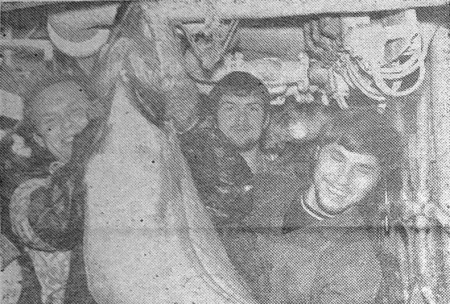Вот какую рыбу подловили - БМРТ-598  РИХАРД МИРРИНГ 16 12 1976  Фото  В.   ЧЕЛИКАНОВА