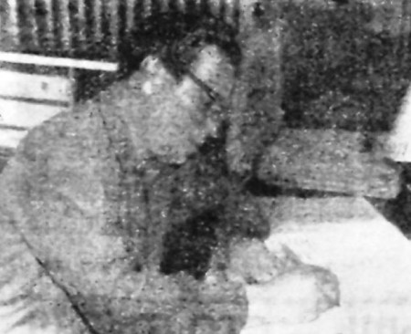 Бороздин Ролан первый помощник готовится к лекциям до глубокой ночи - 01 09 1971 БМРТ-250 Яан Коорт
