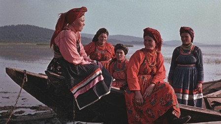 Участницы ансамбля русской песни села Исток в Прибайкалье, 1958 год