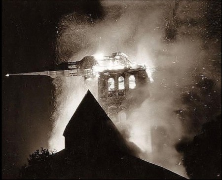 пожар в церкви Нигулисте 13 октября 1982 года.