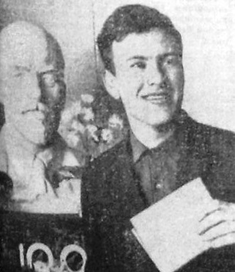 Савич Николай курсант  Одесской мореходки  голосует на выборах - 17 06 1970 ТБОРФ