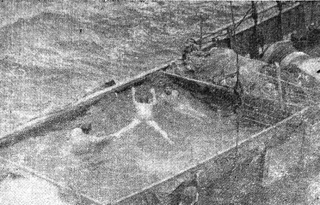 Многие моряки судна увлекаются спортом.  Многие любят — плавать.        БМРТ-246  АНТС ЛАЙКМАА – 18 03 1978