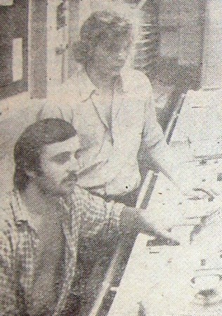 Сумневич Виктор моторист 1-го класса и 4-й механик Андрус Варикмаа - ТР Нарвский залив 30  мая 1978