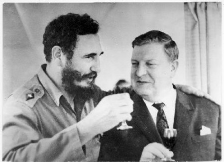 Кастро Фидель и управляющий Запрыбой в Гаване  - 1971