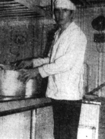 Таранов Николай шеф-повар пришел в ТБТФ  в 1968 из Армии -  21 06 1970
