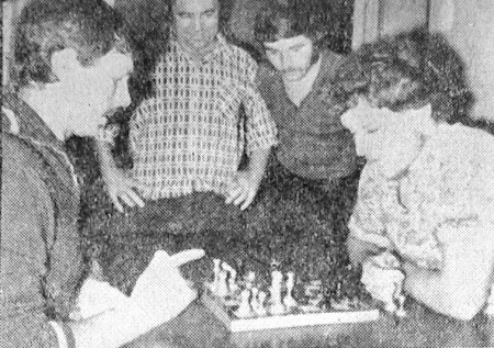 Шахматы — любимая игра многих моряков  - БМРТ-368 Оскар  Лутс  20 11 1975