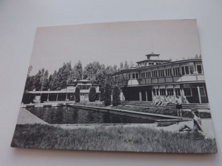Летний бассейн за ТПИ. Построен был в 1938