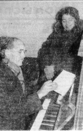 Лео Таутс и Елена Соловьева артисты перед отправлением в рейс - 11 02 1970