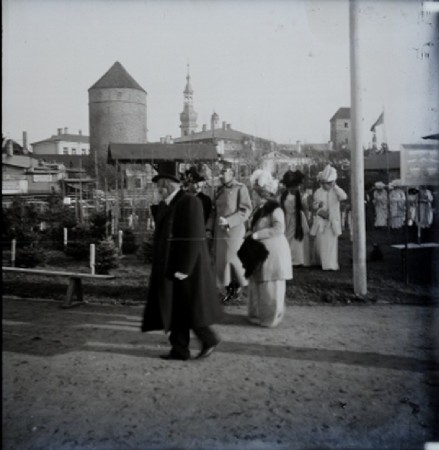 Башенная площадь - великий князь Костантин посещает  выставку 28.09.1910-29.09.10 г.