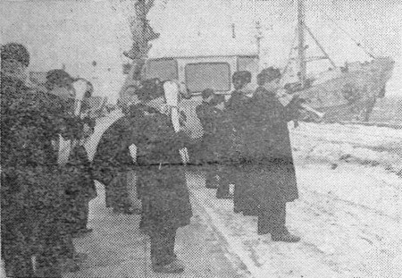 Трижды выстраивался на причале духовой оркестр, чтобы по-праздничному  встретить экипажи судов –   Эстрыбпром  31 12 1977