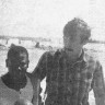 Викис Ю. старпом с мавританскими детьми -  РТМ-7229 Юхан Смуул в порт Нуадибу 14 04 1984
