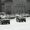 парковка автомашин на площади Победы   1974