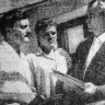 Зверев А.  справа, Скрипка В. 1-й помощник и комсорг Ныш И. ТР Бриз 09 июня  1971