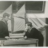 Учащиеся Пярнуской морской школы с моделью корабля 1969 г.