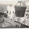 Перевалка рыбы с рыболовного судна на транспортное судно 1982