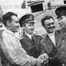 Григорьев Михаил 2-й механик  справа СРТ 4543  награжден орденом Трудового Красного Знамени 23 июля 1971