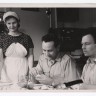 Ениватова Ф. А. буфетчица обслуживает в столовой матросов  ПР Яан Креукс  1960