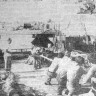 В перетягивании каната соревнуются производственные бригады рыбообработчиков -  РТМ-7229 Юхан Смуул 06 09 1973