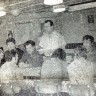 Идет общее собрание экипажа. Выступает мастер обработки Ю. Волга - БМРТ-457 KAAPEЛ  ЛИЙМАНД -25  мая 1976