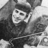 Чубинидзе Зураб электросварщик уже  7лет работает на заводе  – СРЗ ТБТФ  23 05 1969