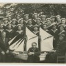Группа кадетов Пярнуского морского училища у учебной модели парусника 1950 1959