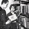 В.  Топорков преподаватель ТМУРП    и техник  библиотеки ЭПУРП  Г. Панина -  23 ноябрь 1968