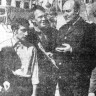 Авдюшев Б. парторг второй справа с экипажем  РПР 1281 18 июня 1971