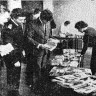 В перерывах работы профсоюзной  конференции можно было приобрести новинки литературы, сувениры – Эстрыбпром 01 11 1979