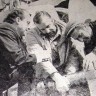 Мускевич Леонид  старший механик , слесарь Альберт Млечко и первый механик-наладчик Рейн Аавик  -  РТМС-7522 Тамула 6 мая 1976